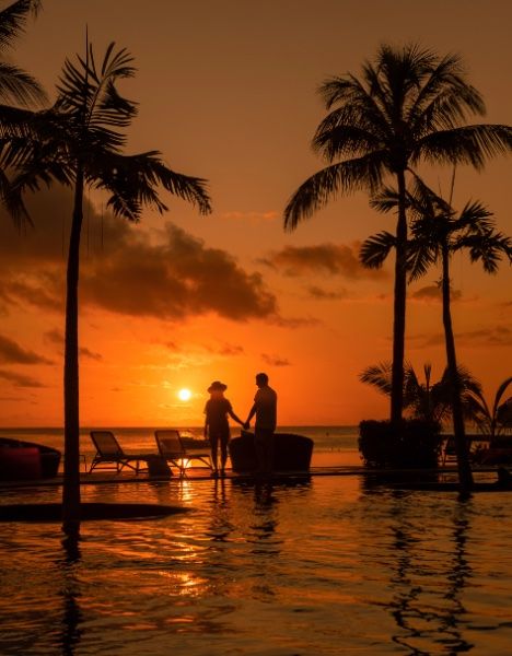 couple-sunset-e8dbda93 Nearby Attractions